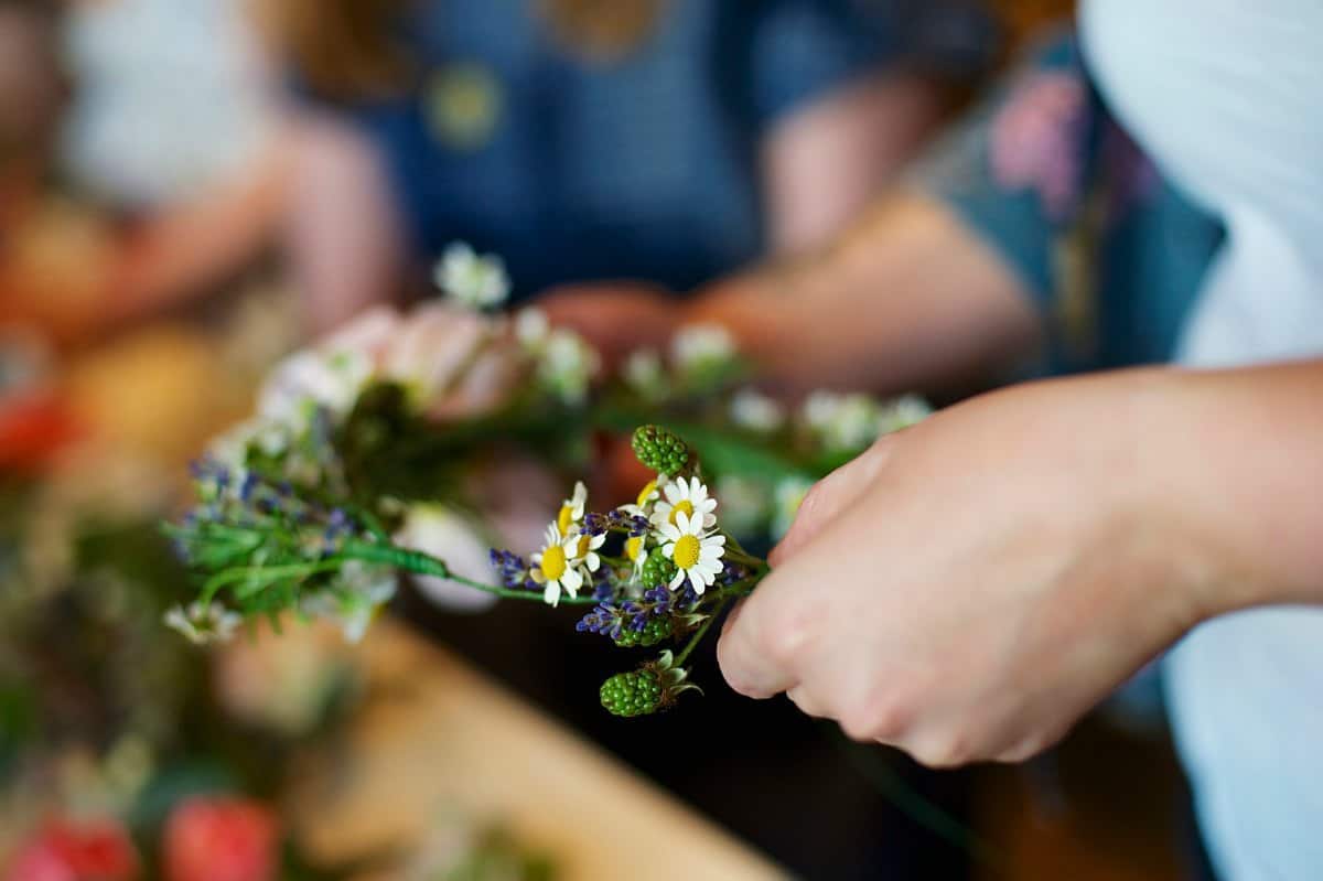 Hen Party Planning? Check out our hand picked florists across the UK to host your flower crown workshop