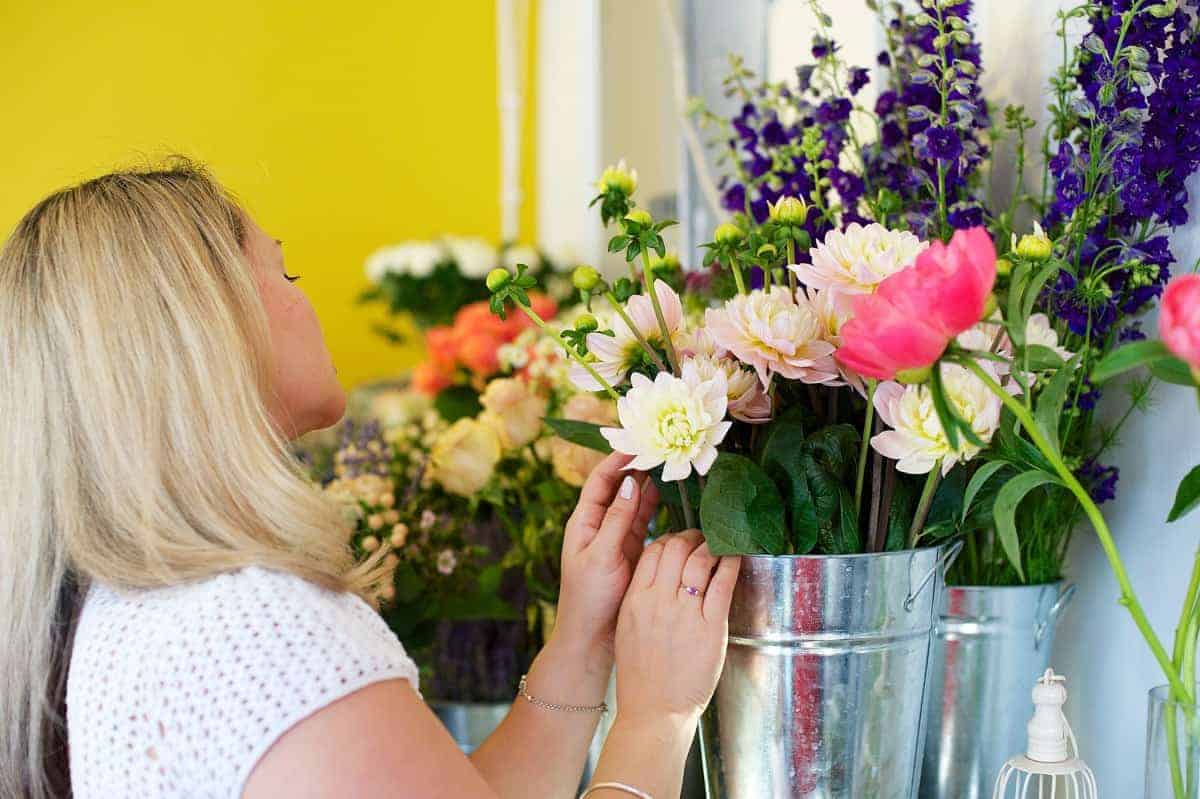 Hen Party Planning? Check out our hand picked florists across the UK to host your flower crown workshop