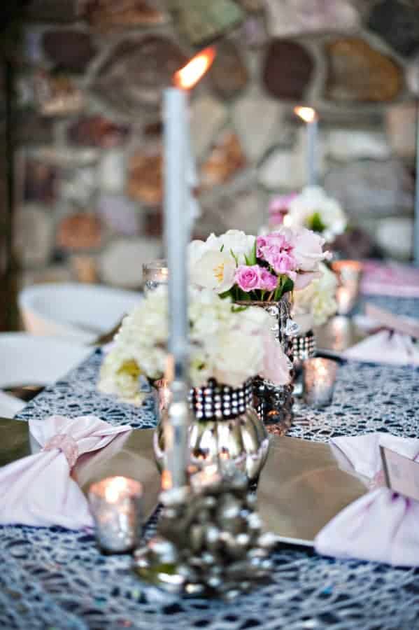 Learn how to host a gold and glittery hen party!