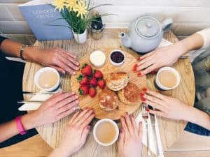 Manicure Hen Parties In London