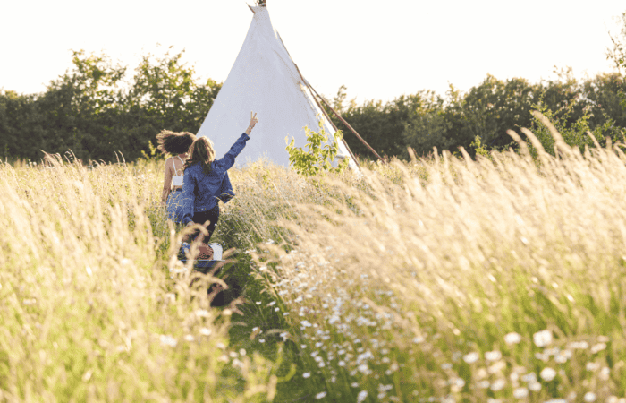 glamping hen parties oxfordshire