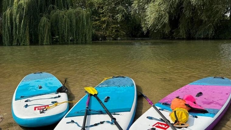 cotswolds canoe hen party activity