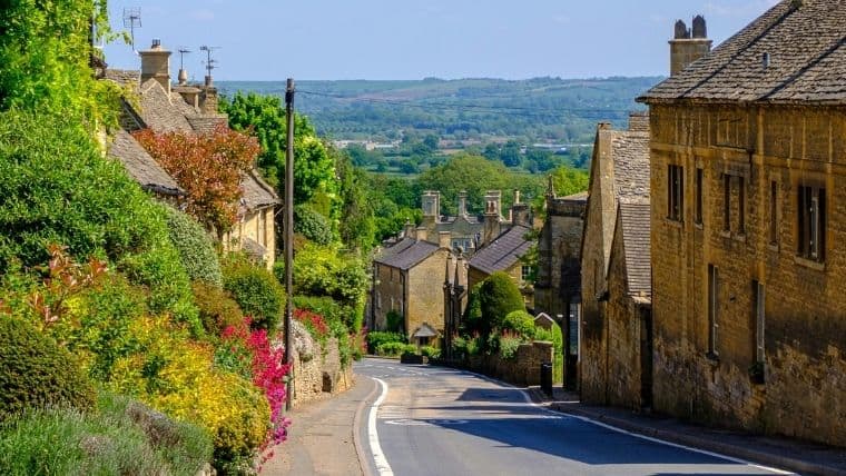 beautiful cotswolds village