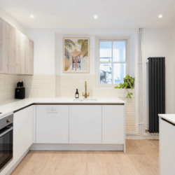 Luxury Hen Party House with Pool in the Cotswolds | Cotswold Spa House