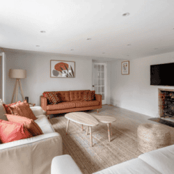 Luxury Hen Party House with Pool in the Cotswolds | Cotswold Spa House