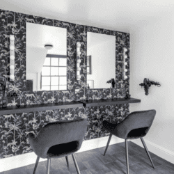 Luxury Hen Party House with Pool in the Cotswolds | Cotswold Spa House