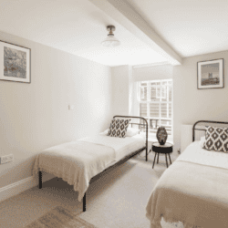 Luxury Hen Party House with Pool in the Cotswolds | Cotswold Spa House