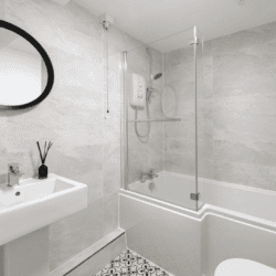 Luxury Hen Party House with Pool in the Cotswolds | Cotswold Spa House