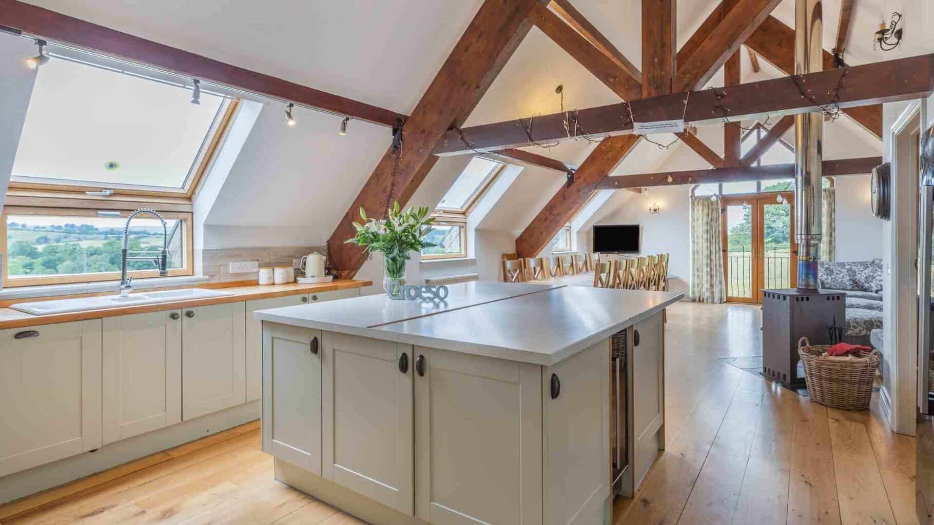 Luxury Hen Party Houses With Hot Tub in Wales